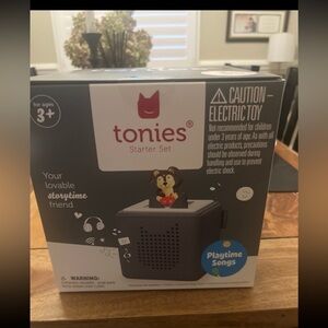 Tonies Starter Set GRAY with Playtime Songs NEW!
